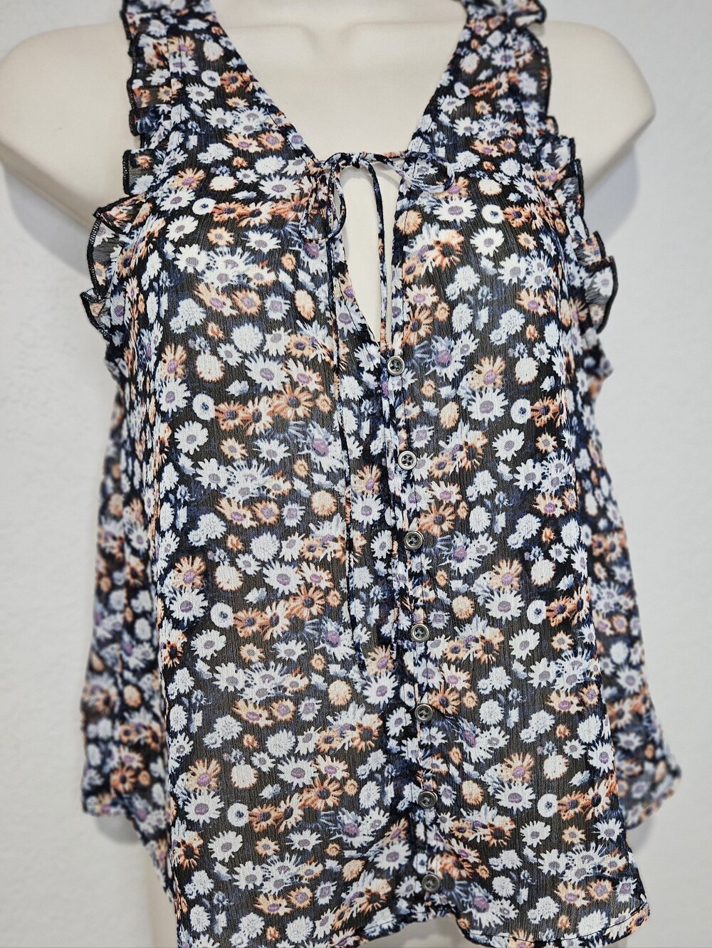 EUC Forever 21 Floral Ruffle Tie-Front Women's Tank Top - Black Floral